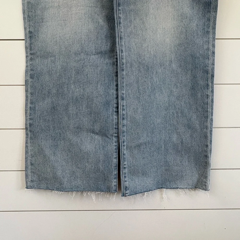 Express Women's Relaxed Light Blue Jeans